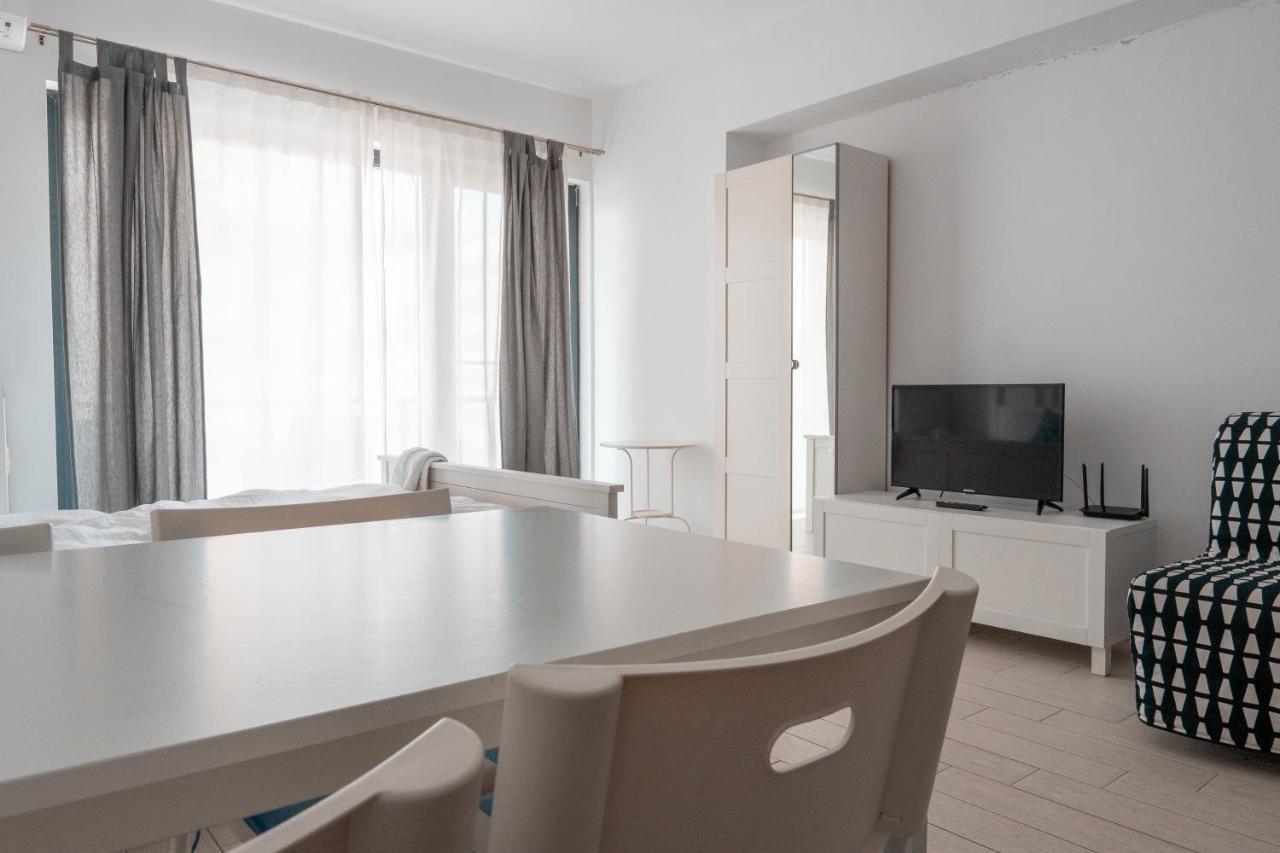 Bright Apartments Mamaia Nord Eksteriør bilde